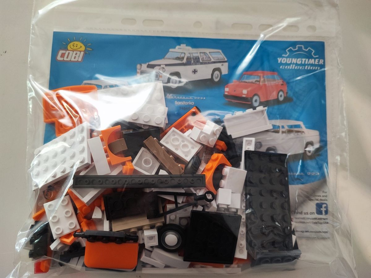 Cobi 24591 Fiat 126el + Caravan gebraucht
