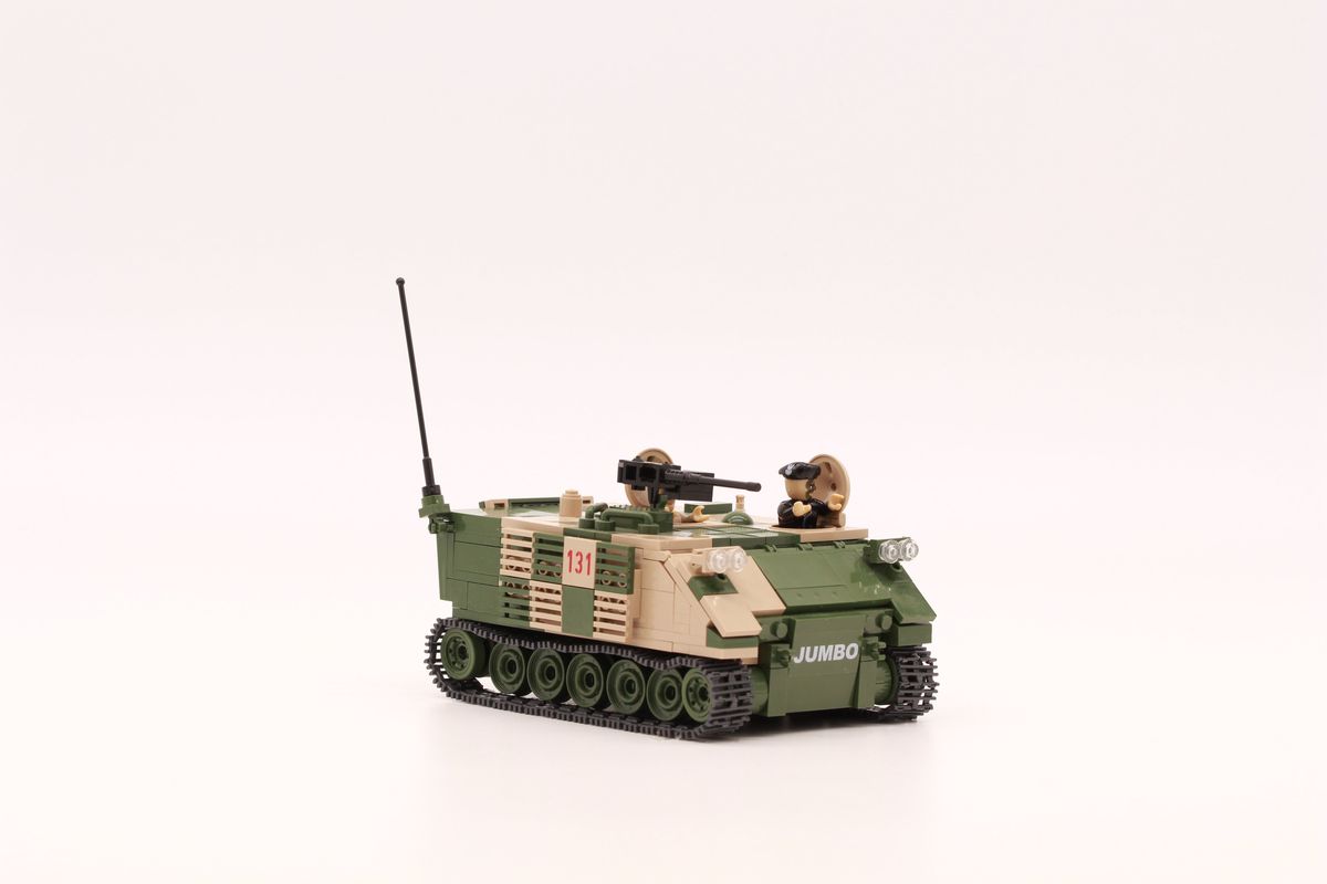 M113