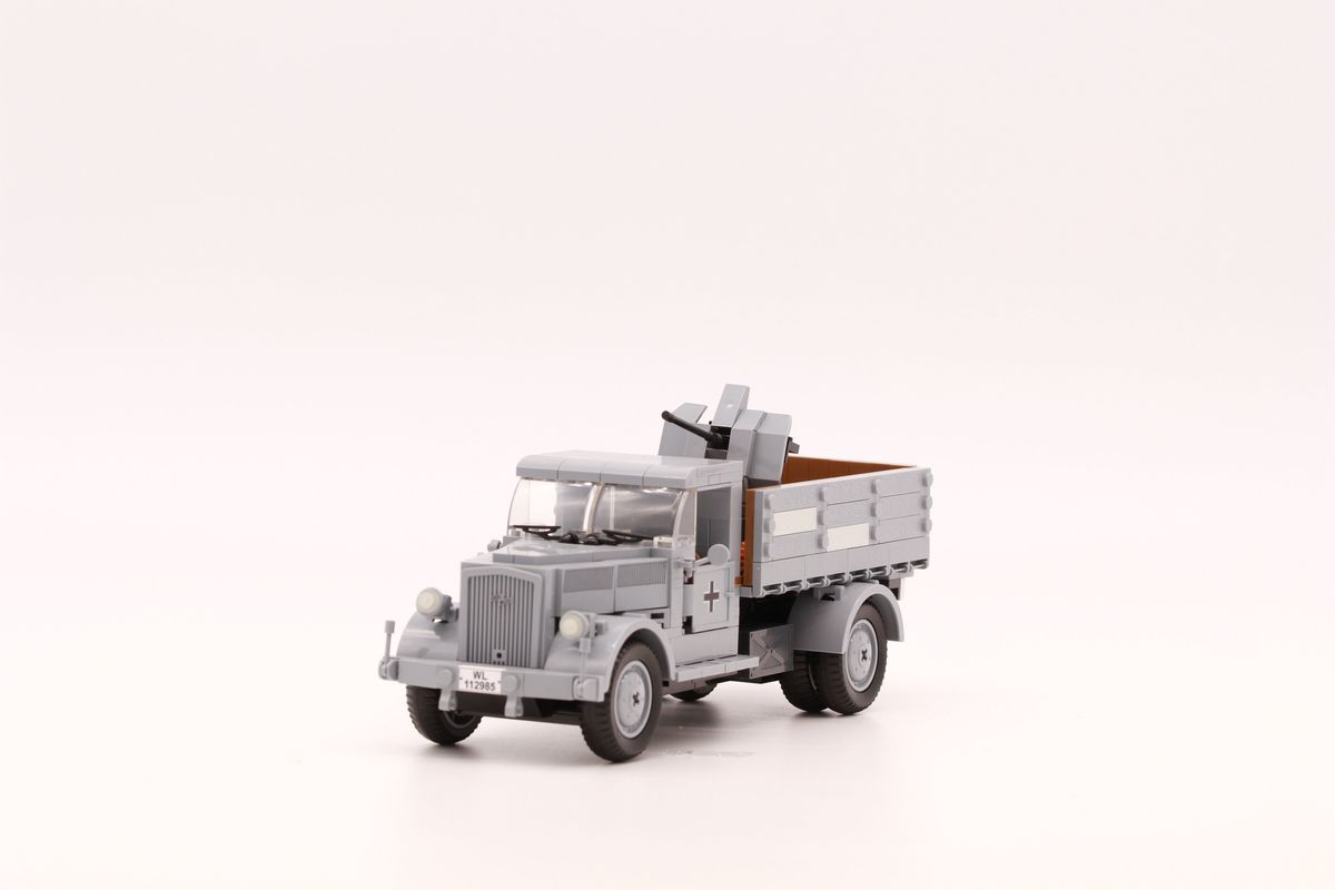 Opel Blitz mit 2cm Flak