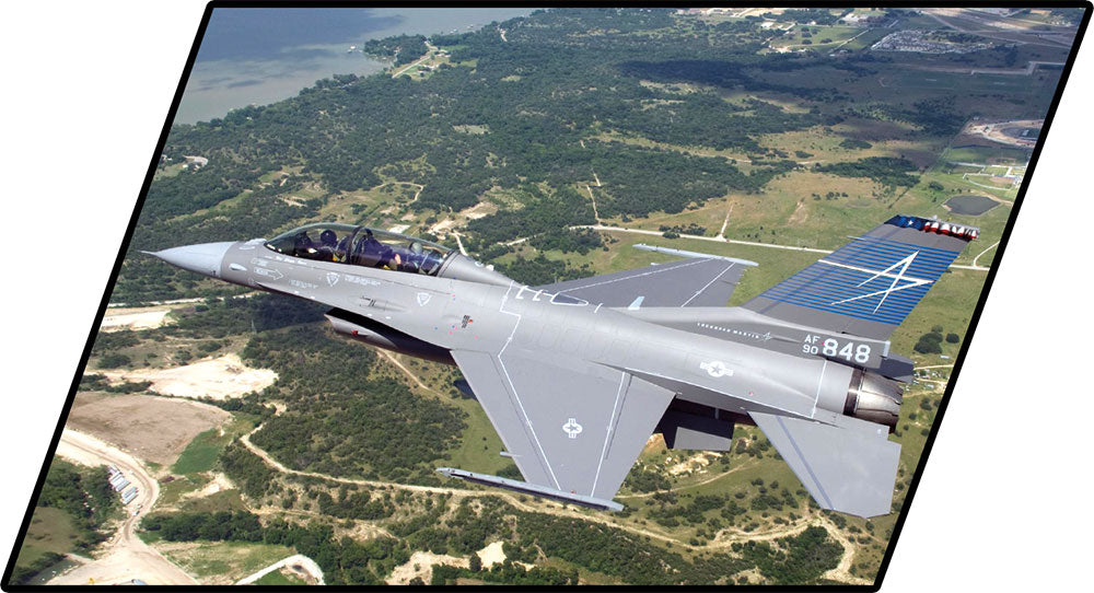 Cobi 5815 F-16D Fighting Falcon