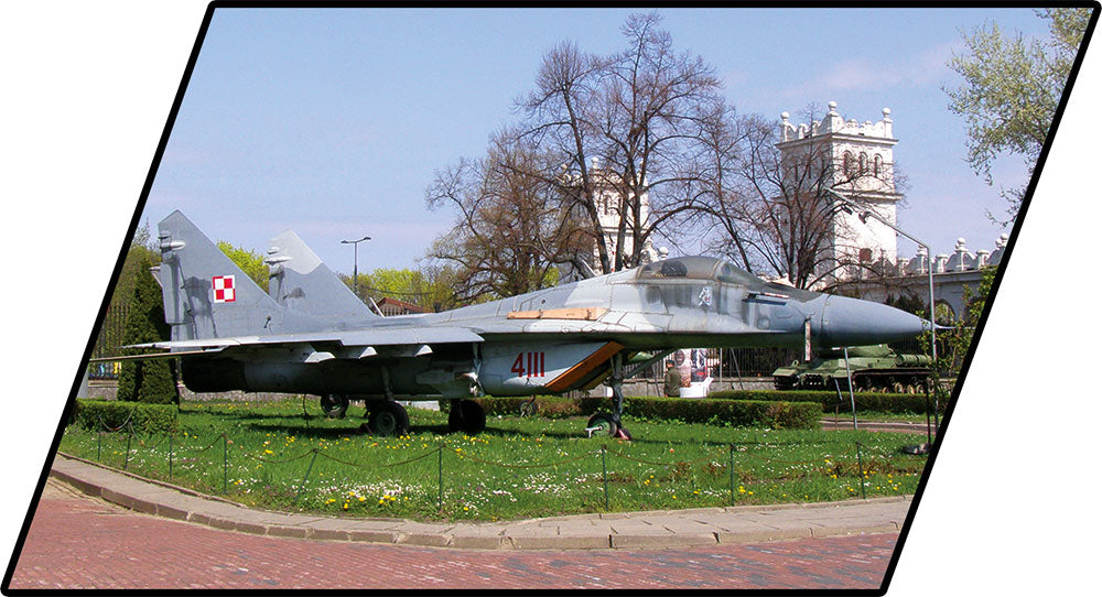 Cobi 5834 MiG-29 código OTAN "Fulcrum"