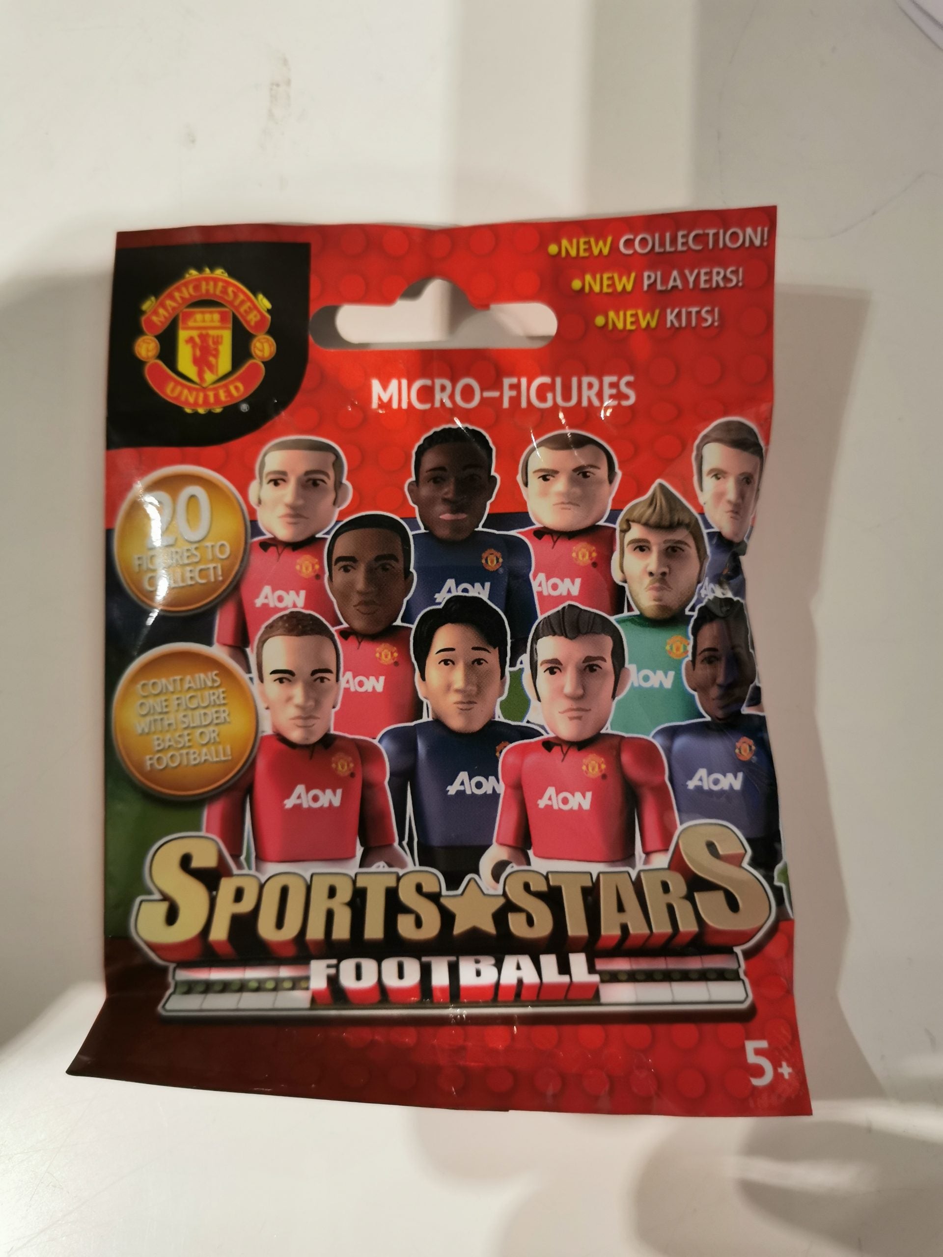 CB 04808 Figura de Fútbol Estrellas del Deporte